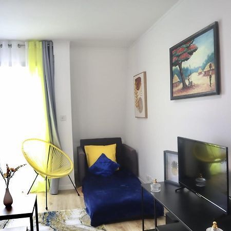 Cosy Sun-Mantes-La-Jolie Apartment Luaran gambar
